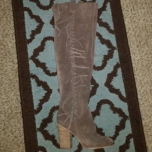 Carlos Satana Gray leather suede boots